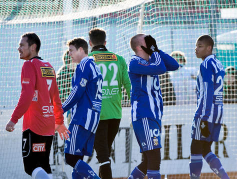 Alexander Faltsetas, IFK Göteborg, grämer sig över
