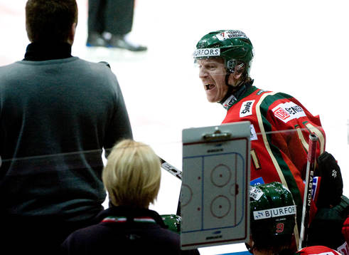 Per-Johan Axelsson, Frölunda, peppar i Frölundas bås