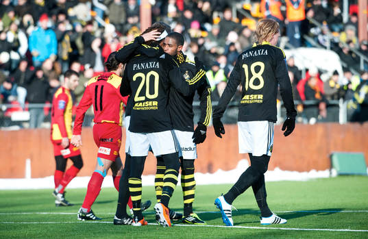 Mohamed Bangura, AIK kramas om, jubel