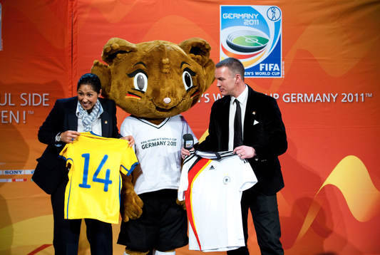 Bläddra bland fler bilder av Fifa Official Countdown Event