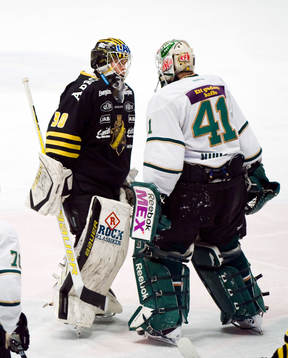 Viktor Fast, målvakt, AIK och Cristopher Nihlstorp,