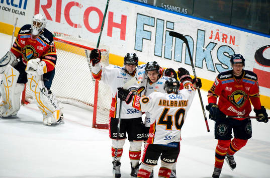 Niklas Olausson och Sebastian Enterfeldt, Luleå, jubel