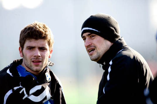 Josep Clotet Ruiz, ny tränare, ger instruktioner till Javi