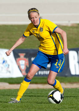 Josefine Öqvist, Sverige