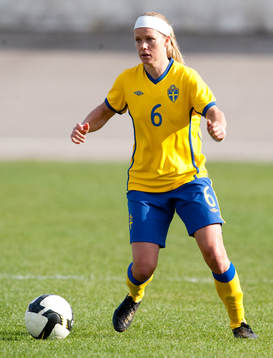 Sara Thunebro,  Sverige