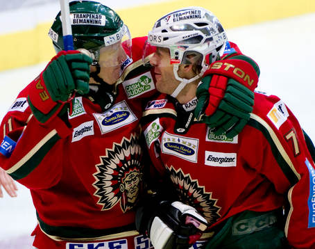 Tomi Kallio, Frölunda, gör 2-0, jubel Per-Johan Axelsson