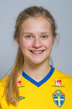 Moa Hedell, Sverige