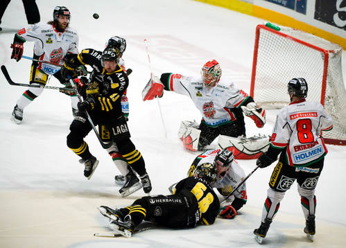 David Engblom, AIK och Tuomas Tarkki, målvakt, Modo