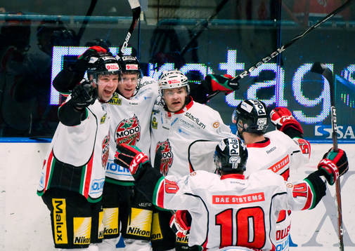 Nicklas Danielsson, Modo gratuleras