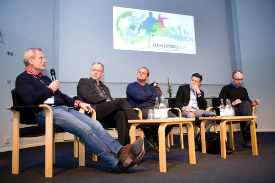 Paneldebatt, fr.v. Björn Andersson, Lars Lagerbäck, Jonas