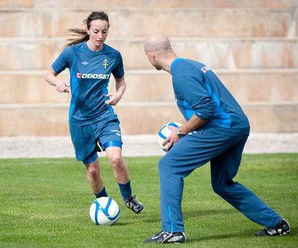 Kosovare Asllani, Sverige