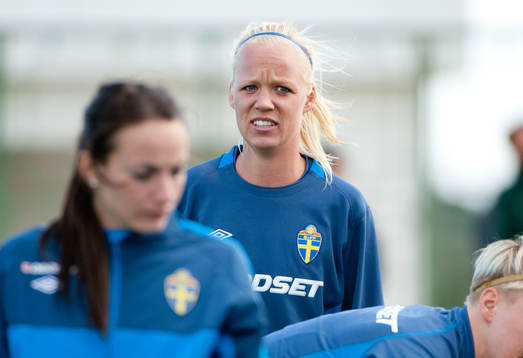 Caroline Seger, Sverige