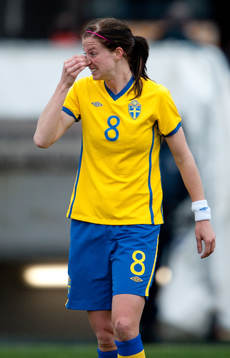 Lotta Schelin, Sverige, skadat näsan