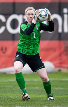 Hedvig Lindahl, målvakt