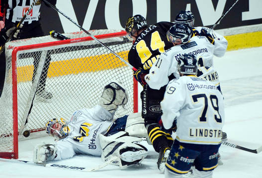 Andreas Andersson, målvakt, HV71 oc Patric Blomdahl, AIK