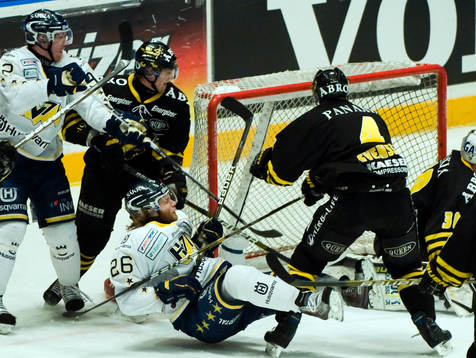 Kamil Piros, HV71 och Fredrik Svensson, AIK