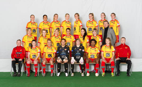 Bakre raden från vänster; Elin Ekblom Bak, Madeleine