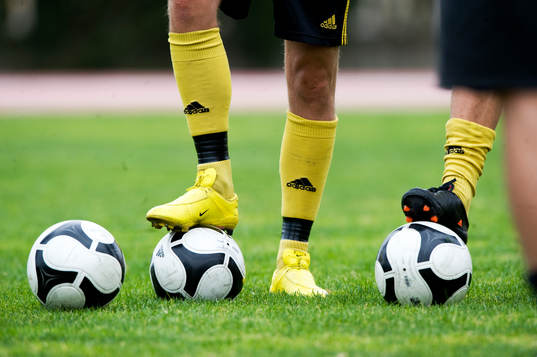 Boll, ben, fotbollsko, genre