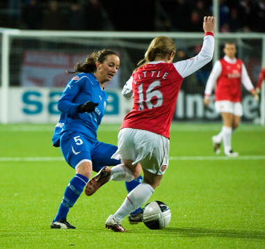 Bläddra bland fler bilder av Fotboll, Dam, UEFA Champions League, kvartsfinal, Linköping - A
