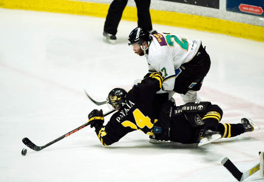 Johan Andersson, AIK och Emil Kåberg, Färjestad