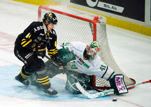 Patric Blomdahl, AIK och Cristopher Nihlstorp, målvakt,