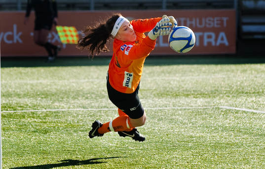 Nina Fellbrant,  målvakt, Örebro