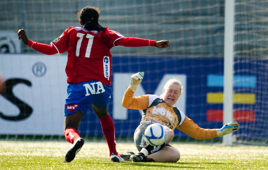 Sarah Michael, Örebro, Thora Helgadottir målvakt, Malmö