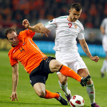 Joris Mathijsen, Holland och Tamas Priskin, Ungern