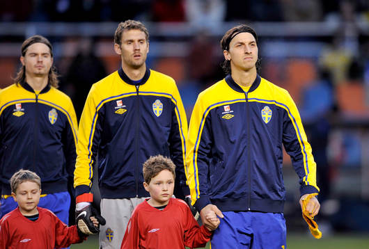 Mikael Lustig , Andreas Isaksson och Zlatan Ibrahimovic ,