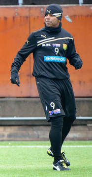 Alvaro Santos, Gais