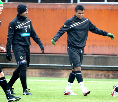 Alvaro Santos, Francisco Wanderson, Gais