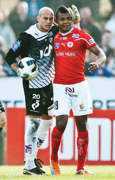 C. Nauzet Perez, Målvakt, Halmstad och Ricardo Santos.