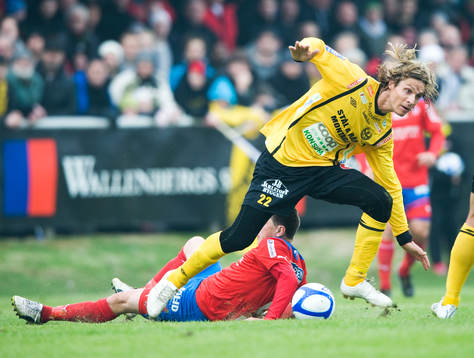 Tobias Grahn, Mjällby, mot Ardian Gashi, Helsingborg