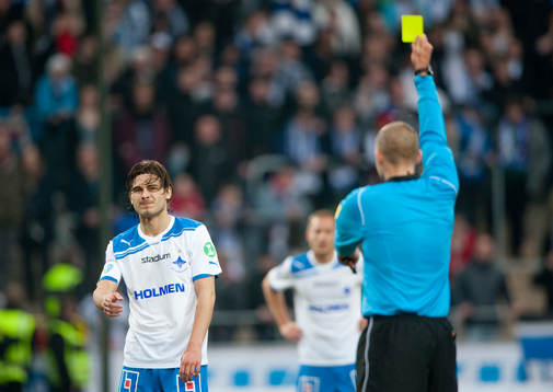Astrit Ajdarevic, Norrköping får gult kort, varning