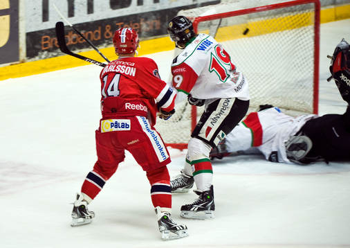 Robert Carlsson, Södertälje gör 2-1