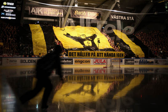 Tifo för Skellefteå  i SM-finalen mot Färjestad