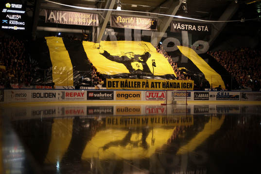 Tifo för Skellefteå  i SM-finalen mot Färjestad