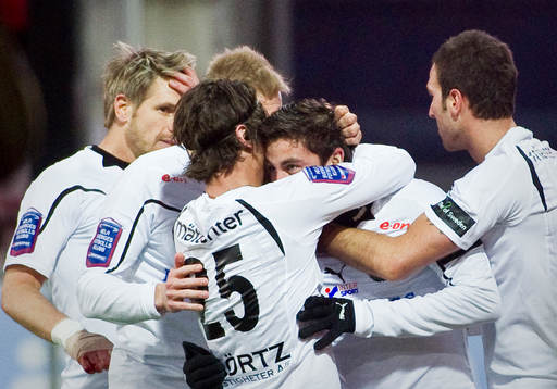 Alejandro Bedoya, Örebro kramas om