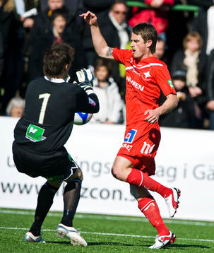 Mattias Hugosson, målvakt, Gefle och Gunnar Heidar