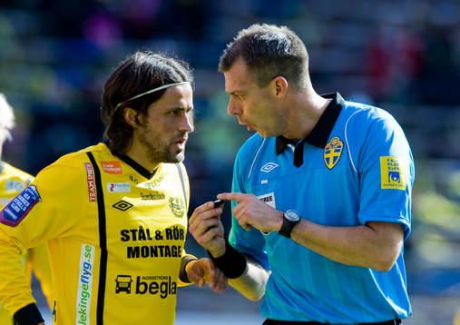 Pavel Zavadil, Mjällby och Daniel Stålhammar, domare