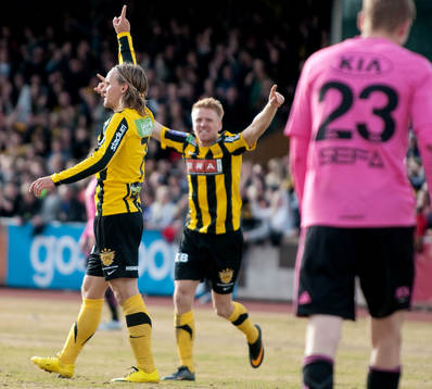 Jonas Bjurström, Häcken, gör 1-1, jubel Josef Karlsson