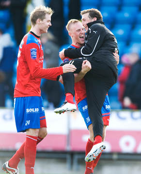 Alexander Gerndt jubel ikapp med Peter Larsson och Marcus