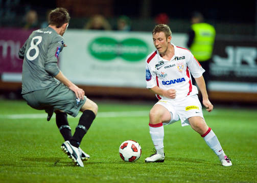 Haris Laitinen, Assyriska