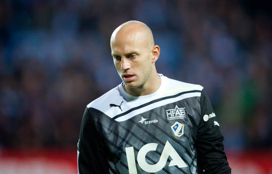 C. Nauzet Perez, målvakt