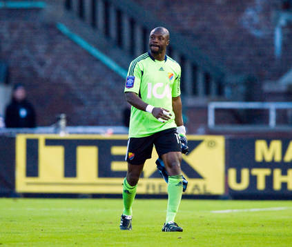 Pa Dembo Touray, målvakt, Djurgården utvisad
