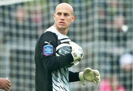 C. Nauzet Perez, Målvakt