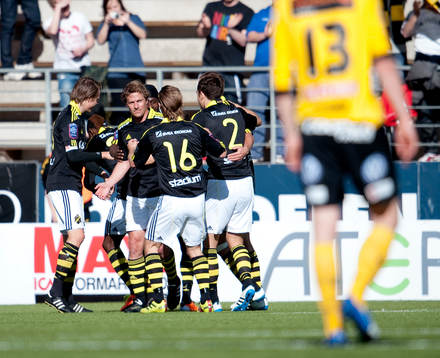 Mohamed Bangura, AIK, gör 1-0, jubel AIK