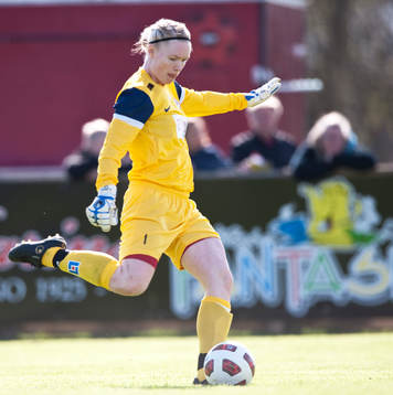 Hedvig Lindahl, målvakt