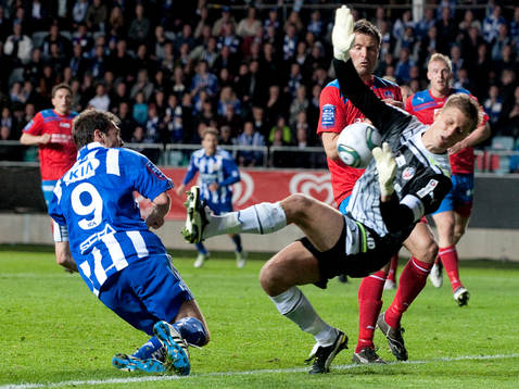 Pär Hansson, målvakt Helsingborg, Stefan Selakovic,