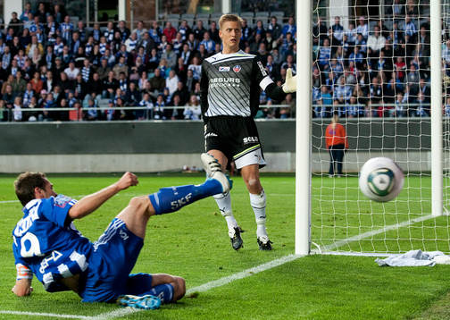 Pär Hansson, målvakt Helsingborg, Stefan Selakovic,